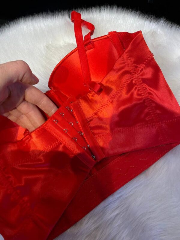 İthal Tasarım Kırmızı Renkli Taşlı Büstiyer