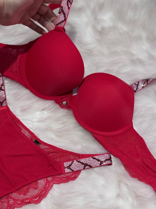Victoria Secret Dolgulu Kırmızı Dantel Takım