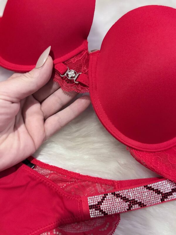 Victoria Secret Dolgulu Kırmızı Dantel Takım