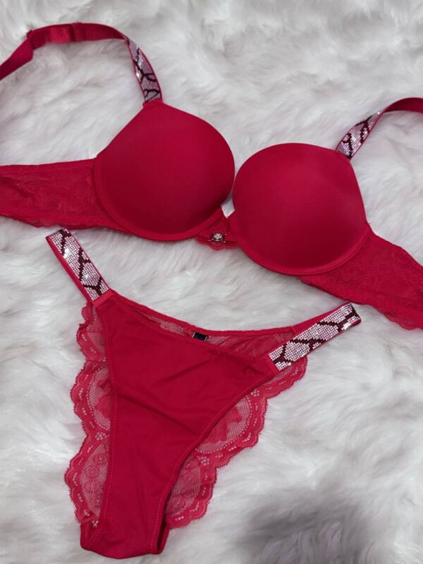 Victoria Secret Dolgulu Kırmızı Dantel Takım