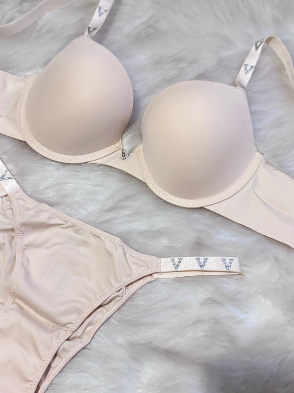 Victoria Secret Dolgusuz Ekru Takım (2)