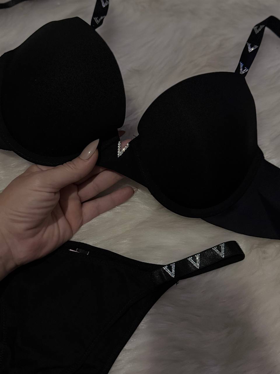 Victoria Secret Dolgusuz Siyah Takım (3)