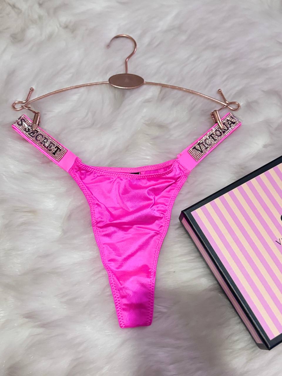 Victoria Secret Logolu Esnek Bel Bantlı Fuşya Tanga